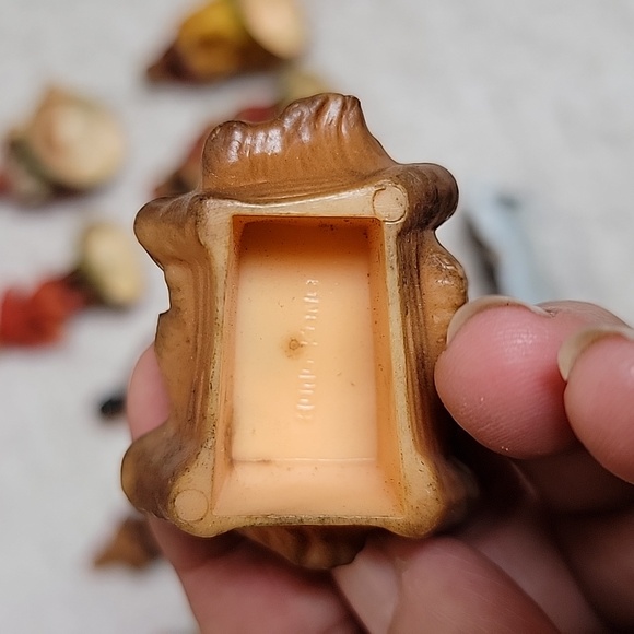 Plastic Nativity Set - Picture 7 of 13